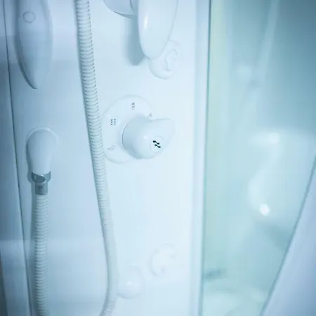 Cinematic Modern Flat, 100 Mt Da Ospedale Διαμέρισμα *