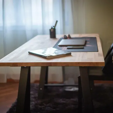 Cinematic Modern Flat, 100 Mt Da Ospedale * Ραβένα