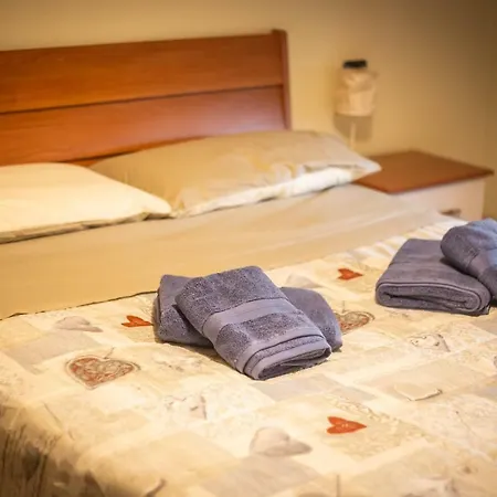 Διαμέρισμα Cinematic Modern Flat, 100 Mt Da Ospedale