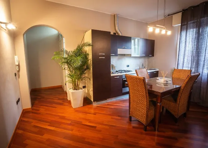 Cinematic Modern Flat, 100 Mt Da Ospedale Apartment