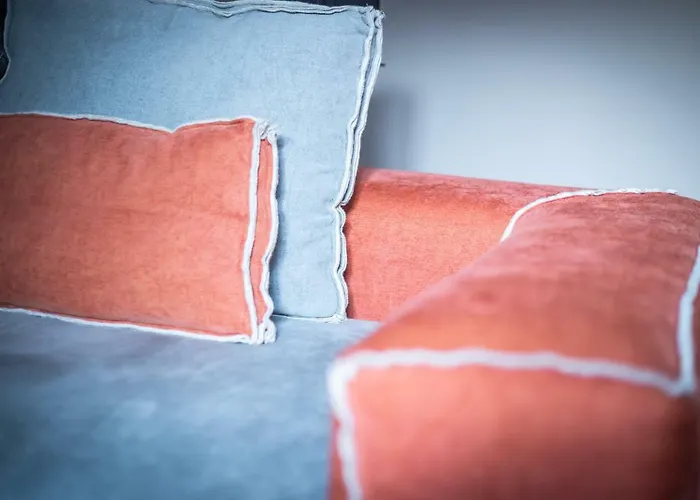 Apartment Cinematic Modern Flat, 100 Mt Da Ospedale