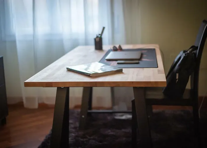 Cinematic Modern Flat, 100 Mt Da Ospedale * Ravenna