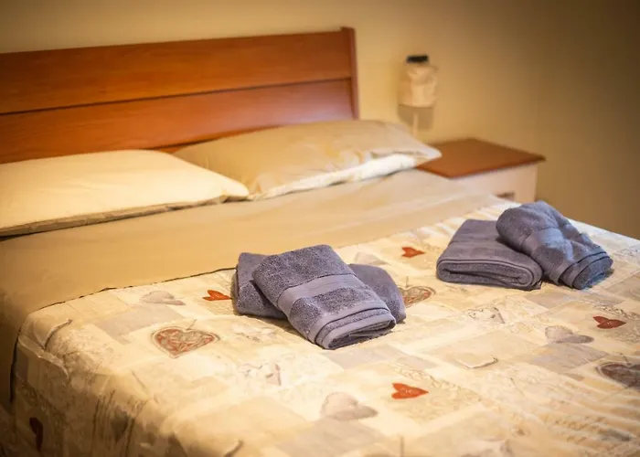 Apartment Cinematic Modern Flat, 100 Mt Da Ospedale